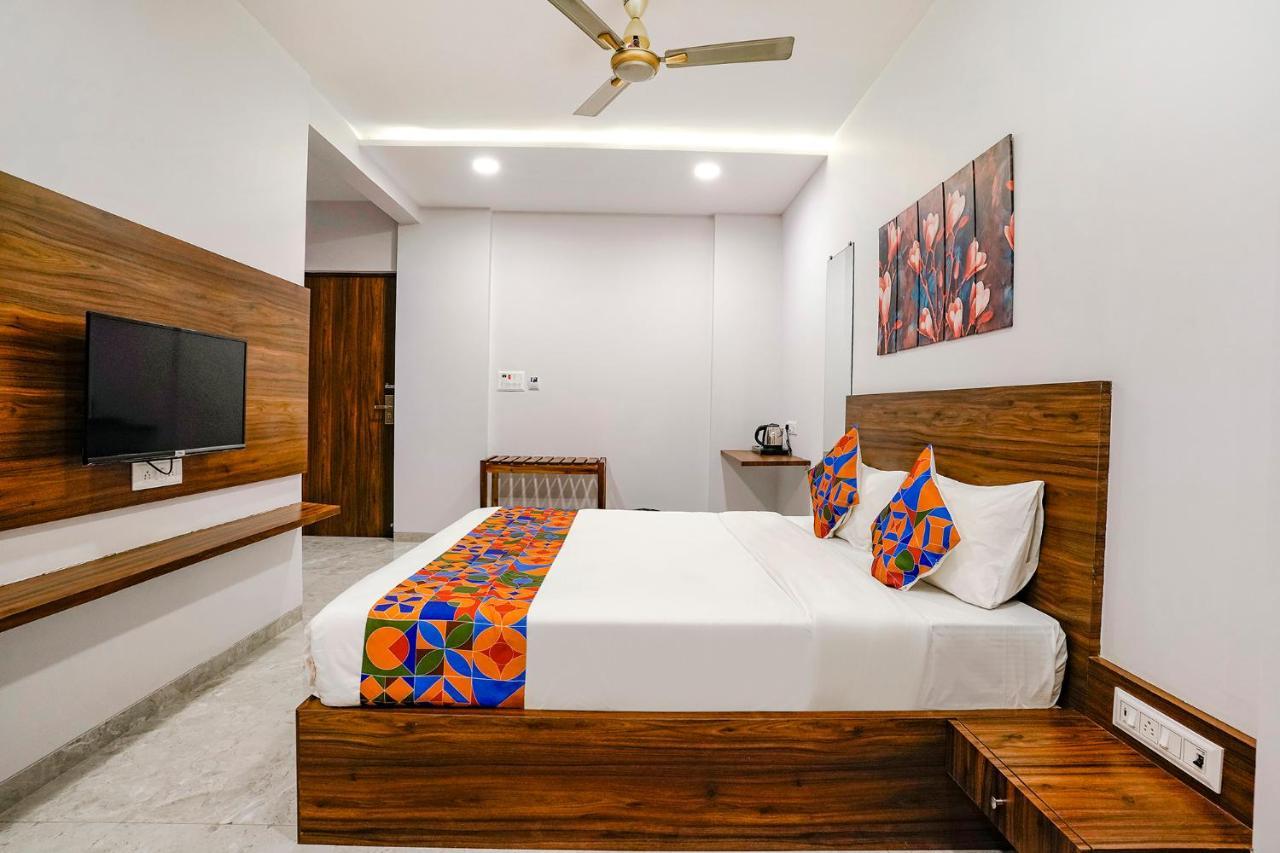 Fabhotel Swaraj Shirgaon  Exterior photo