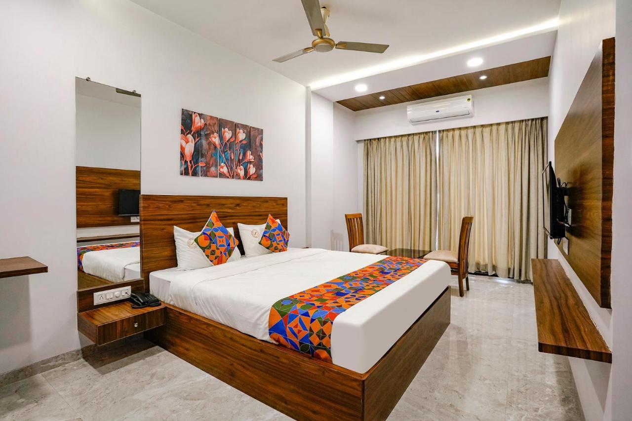 Fabhotel Swaraj Shirgaon  Exterior photo